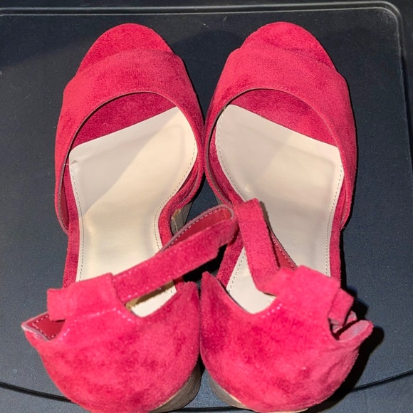 BRAND NEW RedTop Red Suede Platform Wedge Sandals - Picture 4 of 8